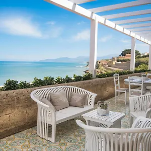 4* Hotel Tonnara